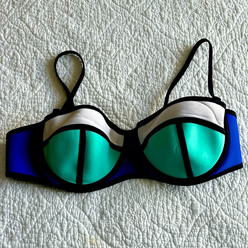 Bikini top M Blue Green and White 36 c cup